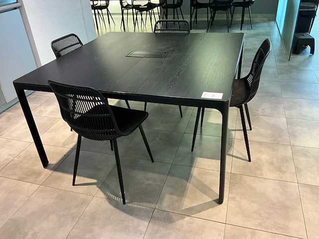 Bureautafel - afbeelding 3 van  6