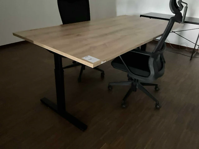 Bureautafel - afbeelding 2 van  8