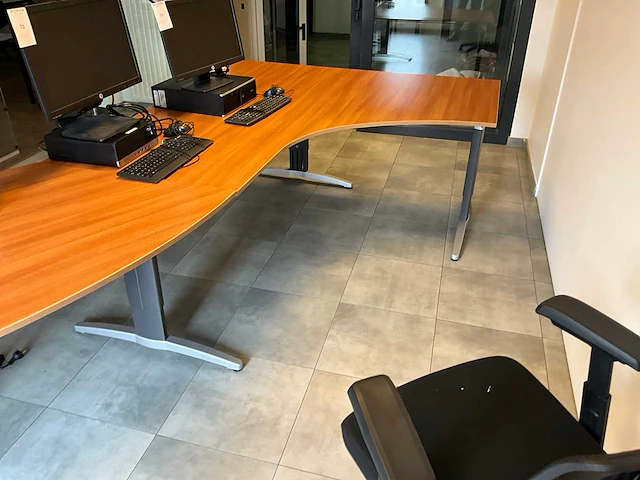 Bureautafel - afbeelding 3 van  9