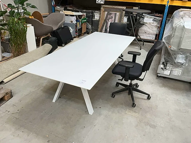 Bureautafel - afbeelding 1 van  7