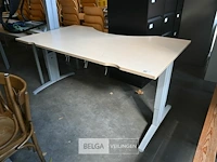Bureautafel - afbeelding 1 van  4