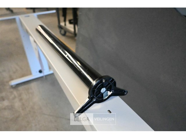 Bureautafel - afbeelding 4 van  5