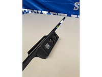 Bureautafels waaronder 1 met stekkerblok (2x) - afbeelding 3 van  4