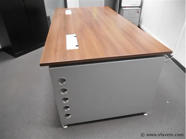 Bureel formica 200x100x74 incl 2 ladenblok - afbeelding 2 van  3