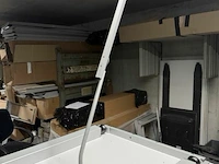Bureellamp u-line designed bij maarten van serveren - afbeelding 1 van  2
