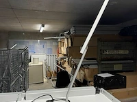 Bureellamp u-line designed bij maarten van serveren - afbeelding 1 van  1
