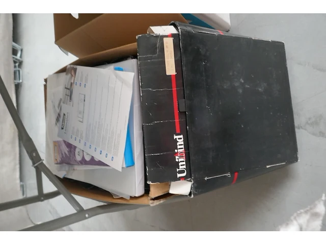 Bureelmateriaal deel 2 - afbeelding 5 van  5