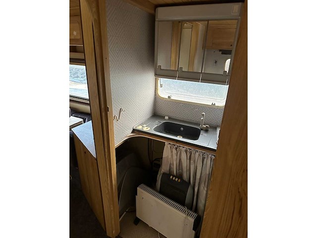 Burstner - 680 - caravan - afbeelding 5 van  29