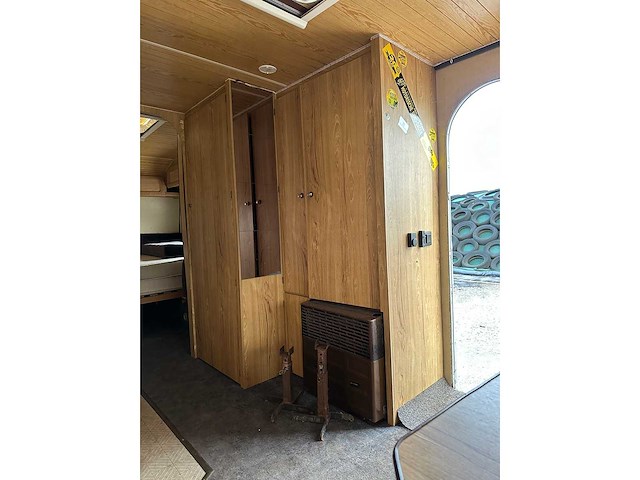 Burstner - 680 - caravan - afbeelding 13 van  29