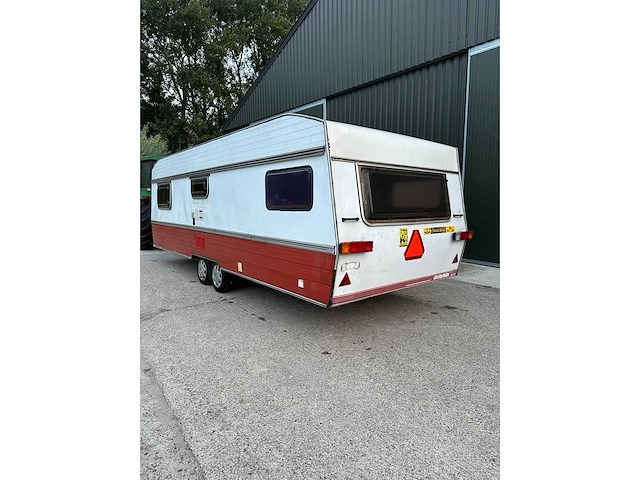 Burstner - 680 - caravan - afbeelding 28 van  29