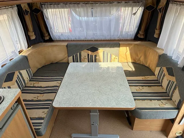 Burstner - ventana - caravan - afbeelding 3 van  18