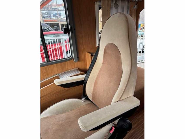 Burstner gmbh 1684 - 2030 - campervan - afbeelding 8 van  37
