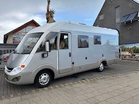 Burstner gmbh 1684 - 2030 - campervan - afbeelding 1 van  37