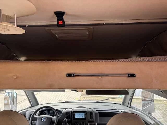 Burstner gmbh 1684 - 2030 - campervan - afbeelding 37 van  37