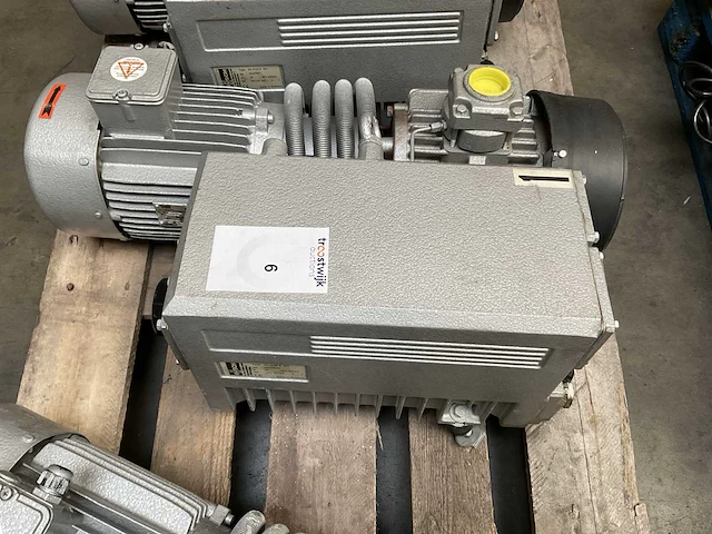 Busch rc 0100 e 503 vacuümpomp - afbeelding 1 van  7