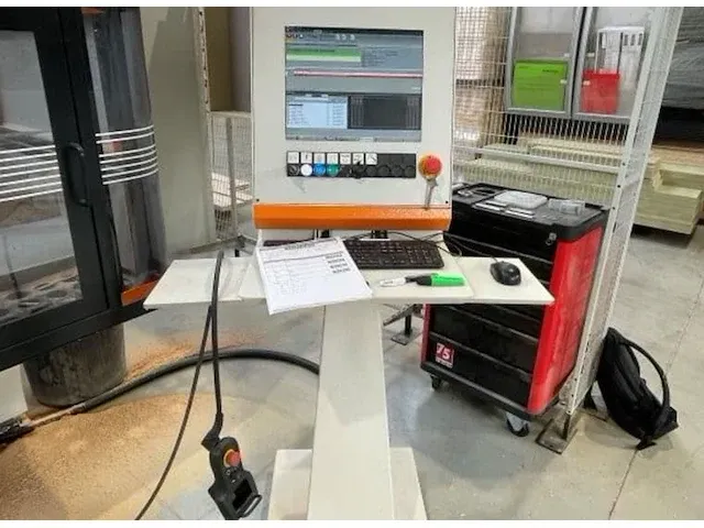 Busellato jet optima cnc bewerkingscentrum - afbeelding 9 van  9