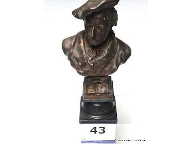 Buste getekend g.leroux, h 35 - afbeelding 1 van  4