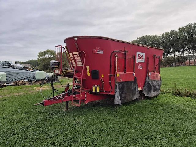 Bvl - 2015 - v-mix24 s2 - voermengwagen - afbeelding 1 van  15