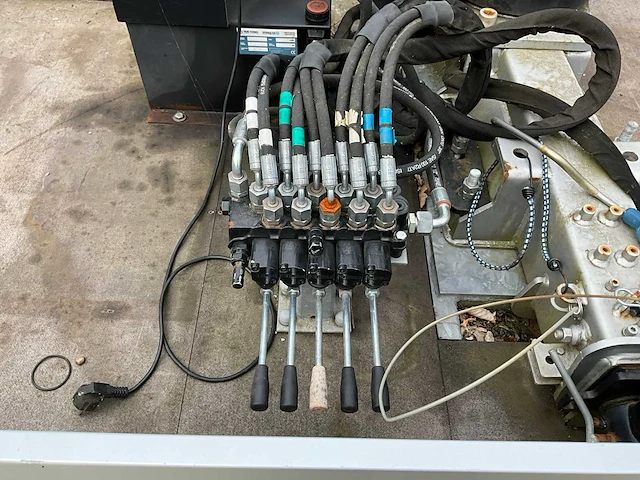 Bw kraan 02t aanhangwagen - afbeelding 13 van  28