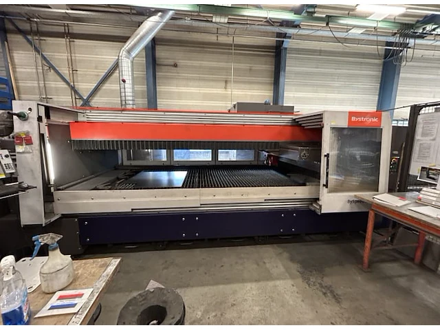 Bystronic byspeed 3015 lasersnijmachine + bytrans transportsysteem - afbeelding 2 van  9