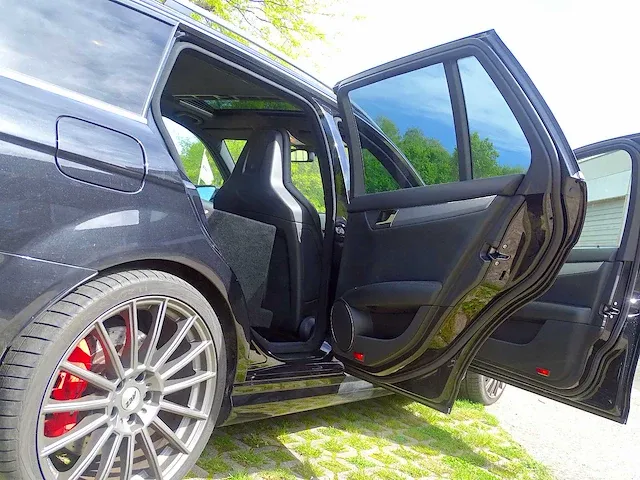 C 63 amg estate (lichte vracht) - afbeelding 17 van  52