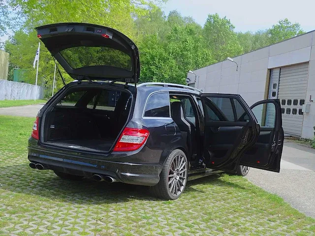 C 63 amg estate (lichte vracht) - afbeelding 19 van  52