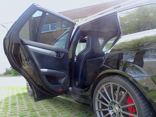 C 63 amg estate (lichte vracht) - afbeelding 24 van  52