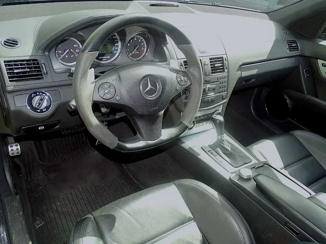 C 63 amg estate (lichte vracht) - afbeelding 27 van  52