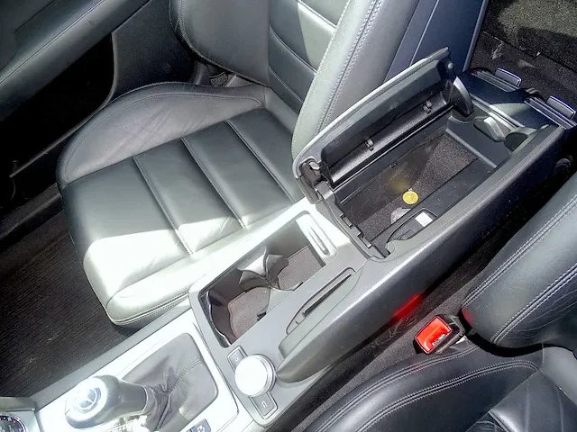 C 63 amg estate (lichte vracht) - afbeelding 31 van  52