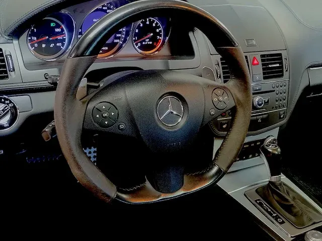 C 63 amg estate (lichte vracht) - afbeelding 47 van  52