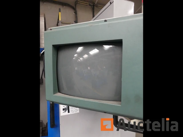 C-tek km-80d cnc verticale freesmachine - afbeelding 16 van  16