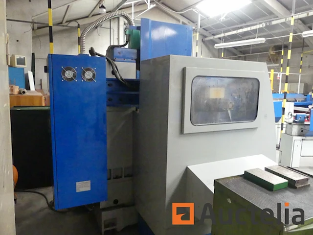 C-tek km-80d cnc verticale freesmachine - afbeelding 4 van  16