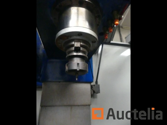 C-tek km-80d cnc verticale freesmachine - afbeelding 5 van  16