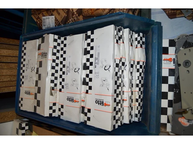 Ca. 100 binnenwerken voor deuren - afbeelding 5 van  8