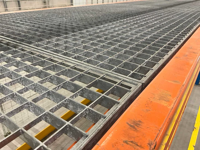 Ca. 12,3m stow palletstellingen met achterwand - afbeelding 19 van  24