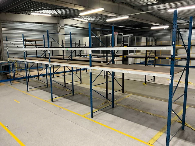 Ca. 12m bosal magazijnstellingen - afbeelding 1 van  8