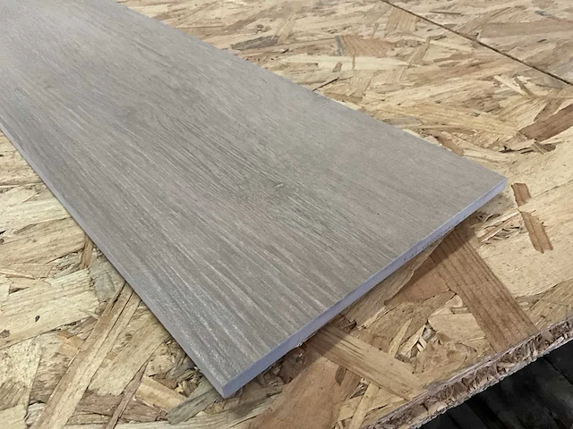 Ca. 14m2 keramische tegels atrium at viggo arce(20x120cm) - afbeelding 2 van  4