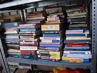 Ca. 150 diverse boeken - afbeelding 1 van  10