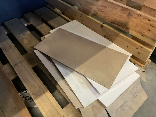 Ca. 17 m2 diverse keramische tegels (29x59) - afbeelding 4 van  6