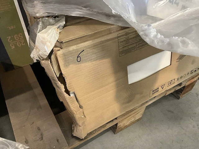 Ca. 17 m2 diverse keramische tegels (29x59) - afbeelding 5 van  6