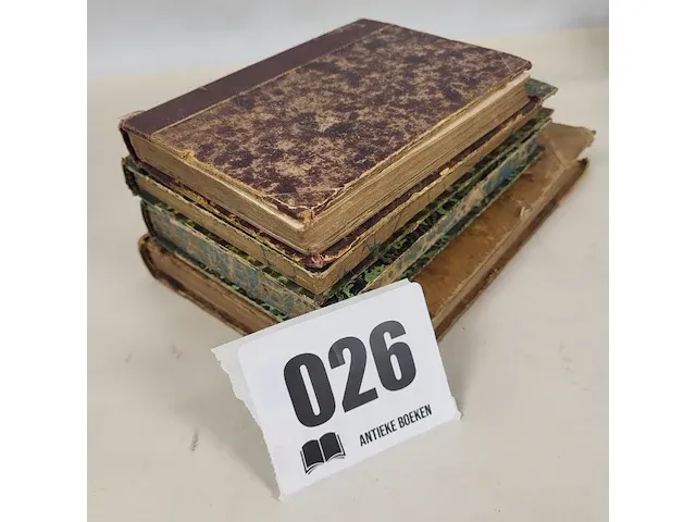 Ca 1870 vier boeken in leer thema geschiedennis - afbeelding 5 van  5