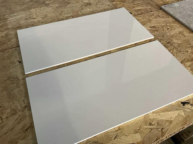 Ca. 18m2 keramische tegels cersanit bianca white (30x60) - afbeelding 1 van  5