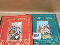 Ca 1940 chocolats victoria de 3 musketiers 2 volumes