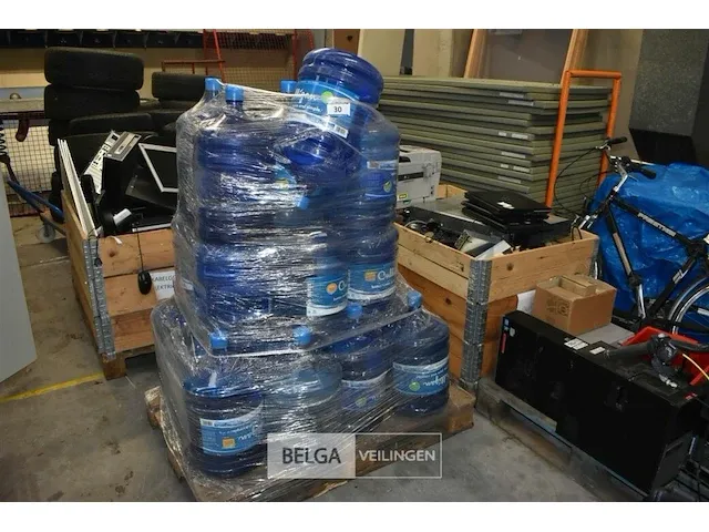 Ca. 20 lege waterbussen 189 liter - afbeelding 1 van  2