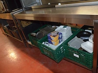 Ca. 200 diverse porseleinen borden en kommen , kookketels en pannen (25,27) - afbeelding 1 van  18