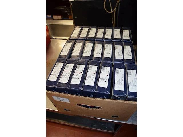 Ca. 25 raamklinken hoppe, ca. 60 plaatjes voor deurklinken - afbeelding 2 van  8
