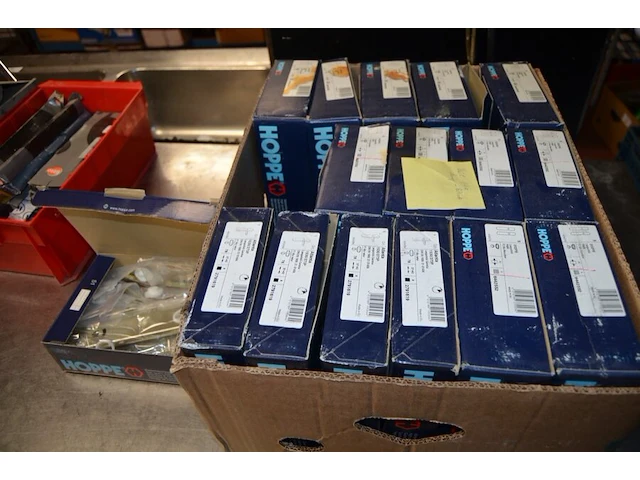 Ca. 25 raamklinken hoppe, ca. 60 plaatjes voor deurklinken - afbeelding 5 van  8