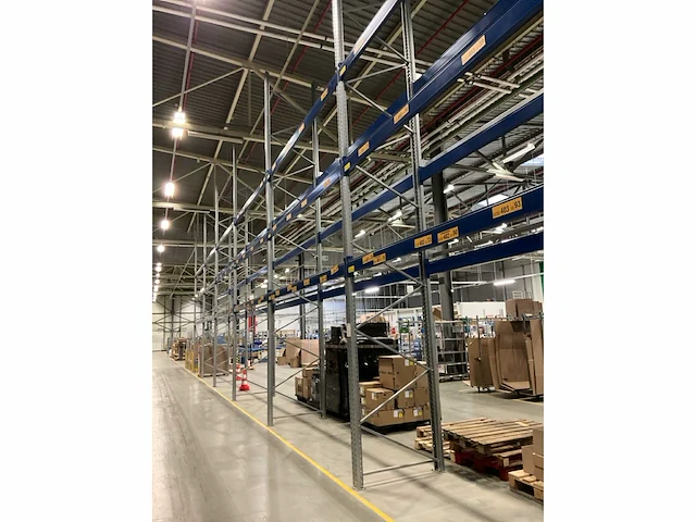 Ca. 26m palletstelling bito p4/150m - afbeelding 12 van  13