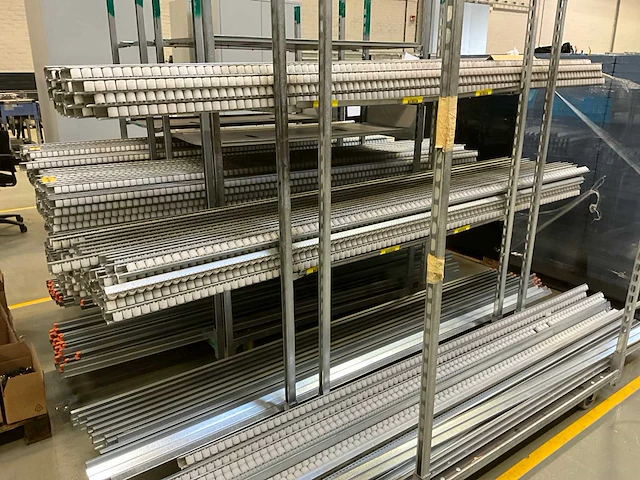 Ca. 300x rollenrails bito - afbeelding 2 van  7