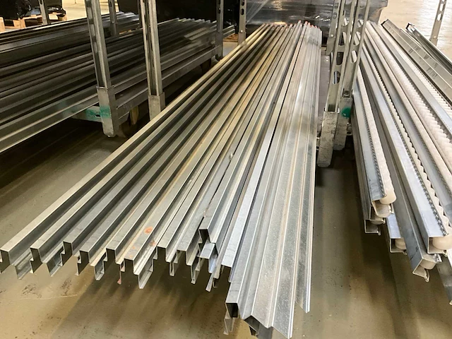 Ca. 300x rollenrails bito - afbeelding 3 van  7